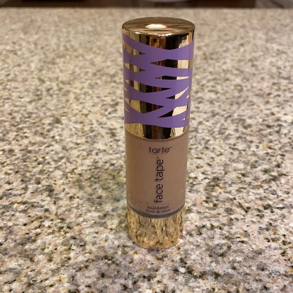 Face Tape Foundation